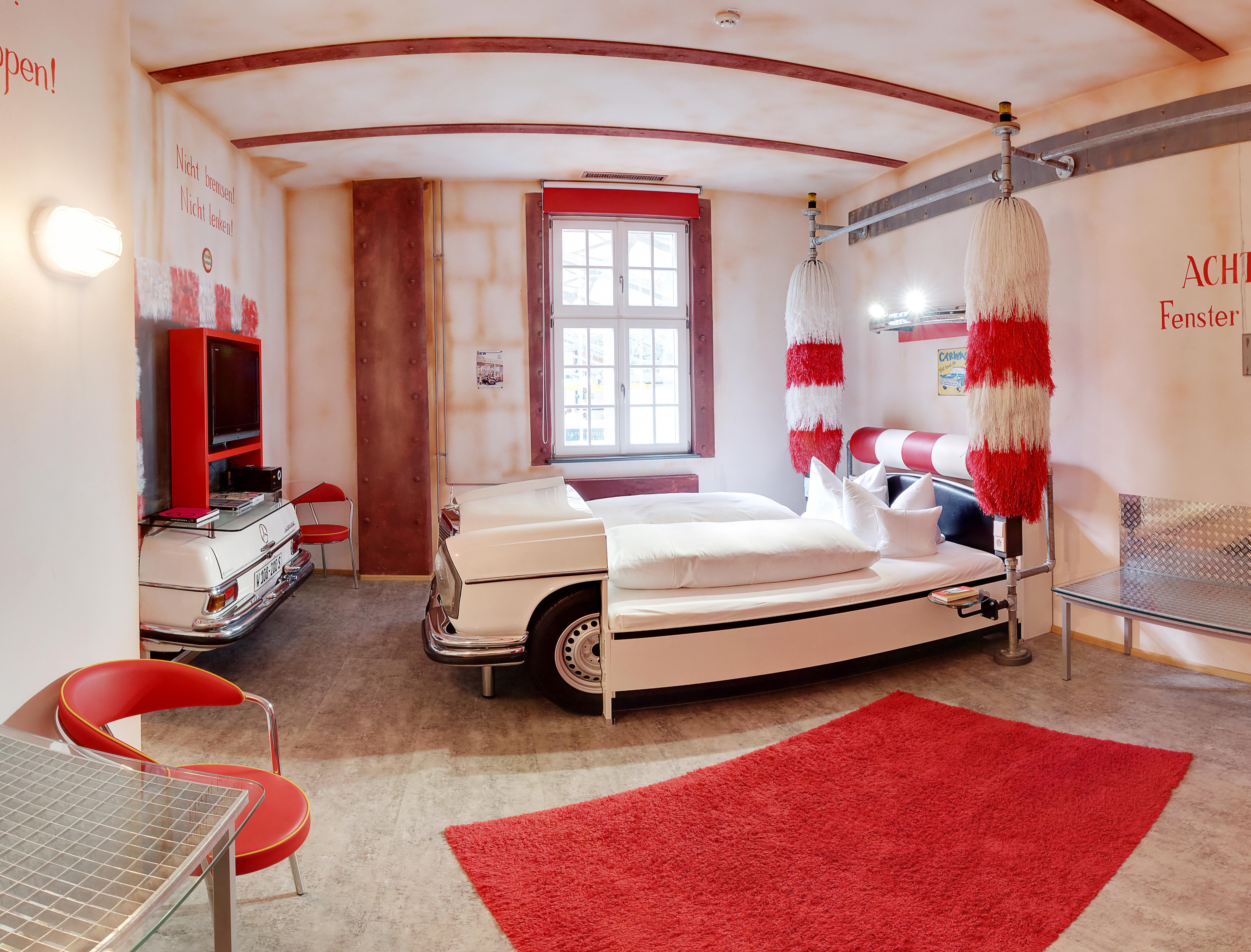 V8 Hotel Classic Motorworld Region Stuttgart Μπέμπλινγκεν Εξωτερικό φωτογραφία